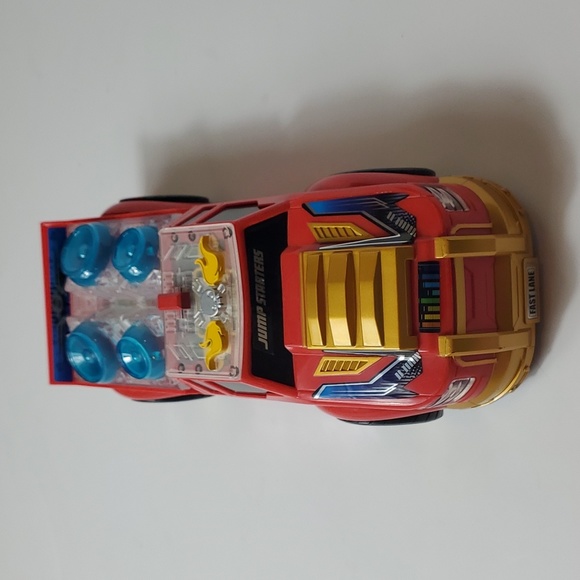 Jump Starters truck with sound - Picture 3 of 6